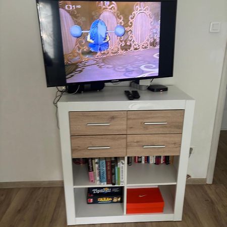 Komfortni Byt U Parku أولوموك المظهر الخارجي الصورة